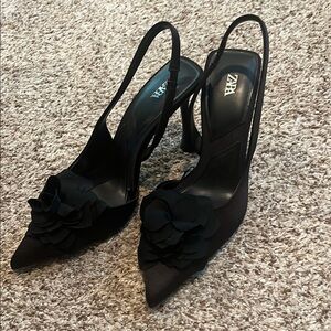 NWOT Zara Black Floral Slingback Heels